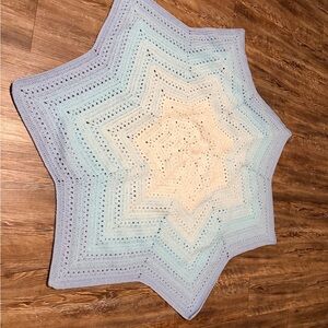 Star Shaped Crochet Baby Blanket in Pastel Blue and White